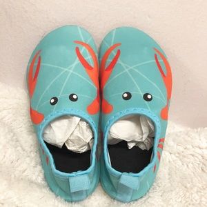 kids water shoes